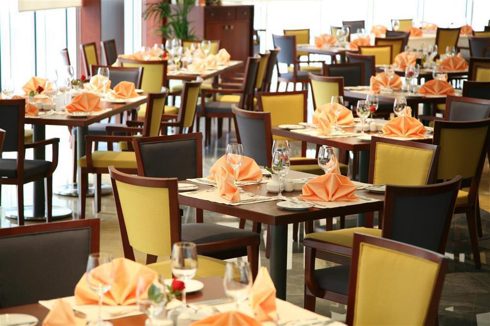 Symphony Hotel Apartments Dubai Restaurant foto